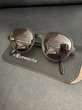 *RARE*  l.a. Eyeworks, Made in Italy, 1986, "Corona" black frames